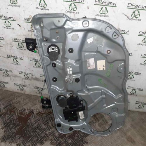 ELEVALUNAS DELANTERO DERECHO VOLKSWAGEN POLO (9N1) Conceptline   |   11.01 – 12.03