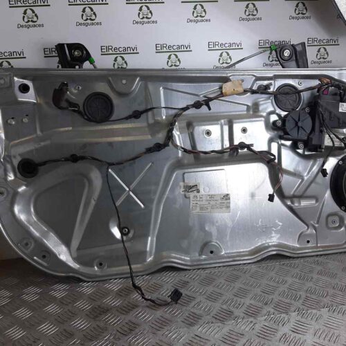 ELEVALUNAS DELANTERO IZQUIERDO VOLKSWAGEN POLO (9N1) Highline   |   11.01 – 12.05