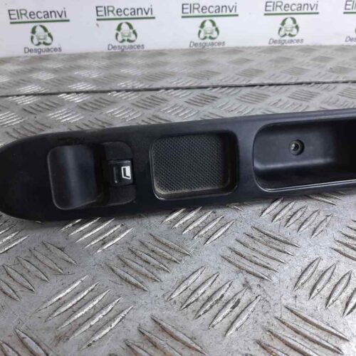 MANDO ELEVALUNAS DELANTERO DERECHO PEUGEOT 307 (S1) XR   |   04.01 – 12.04