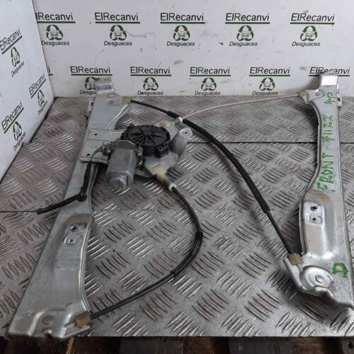 ELEVALUNAS DELANTERO DERECHO RENAULT CLIO III Authentique   |   01.07 – 12.10