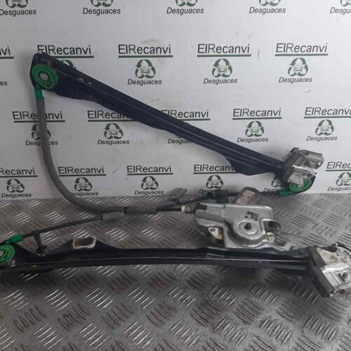 ELEVALUNAS DELANTERO IZQUIERDO FORD FOCUS BERLINA (CAK) Ghia   |   01.01 – 12.04