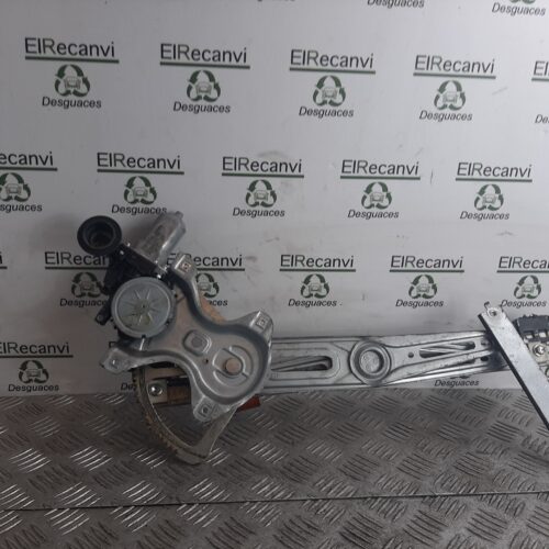 ELEVALUNAS DELANTERO DERECHO TOYOTA AURIS Luna   |   10.06 – 12.09