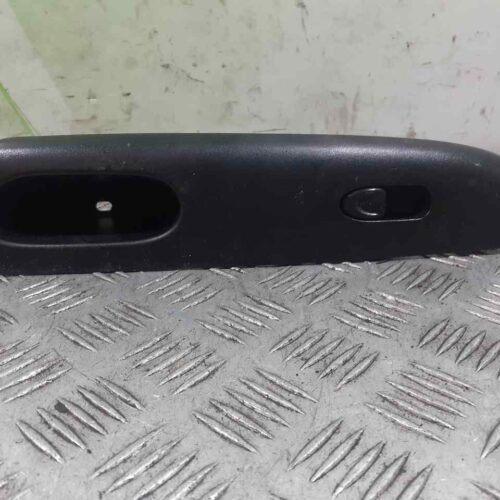 MANDO ELEVALUNAS DELANTERO DERECHO DAEWOO MATIZ CD   |   10.97 – 12.04