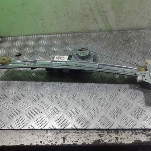 ELEVALUNAS DELANTERO IZQUIERDO PEUGEOT 207 Confort   |   06.07 – 12.11