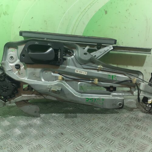 ELEVALUNAS DELANTERO DERECHO RENAULT LAGUNA (B56) 1.8 16V RT   |   05.98 – 12.01