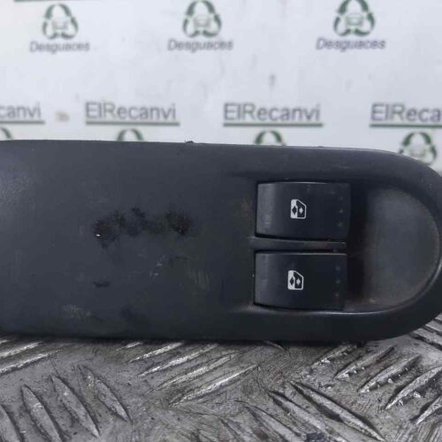 MANDO ELEVALUNAS DELANTERO IZQUIERDO  RENAULT MEGANE II FAMILIAR Authentique Confort   |   09.03 – 12.05