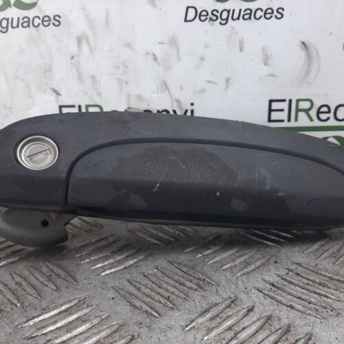 MANETA EXTERIOR DELANTERA DERECHA HYUNDAI GETZ (TB) 1.1 Básico   |   08.05 – …