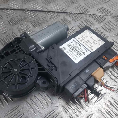 MOTOR ELEVALUNAS DELANTERO DERECHO AUDI A4 AVANT (8E) 2.0 TDI Quattro (DPF)   |   12.05 – 12.08