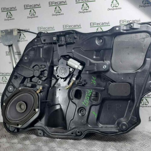 ELEVALUNAS DELANTERO DERECHO MAZDA 3 BERLINA (BK) 1.6 CRDT  Active   |   11.03 – 12.07