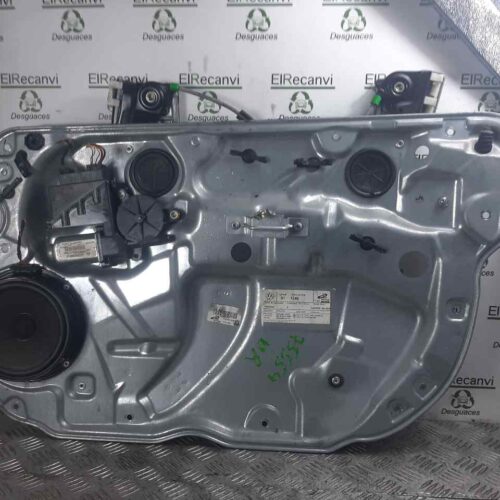 ELEVALUNAS DELANTERO DERECHO VOLKSWAGEN POLO (9N1) Highline   |   11.01 – 12.05