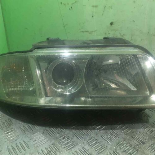 FARO DERECHO AUDI A4 BERLINA (B5) 2.5 TDI   |   02.99 – 12.00