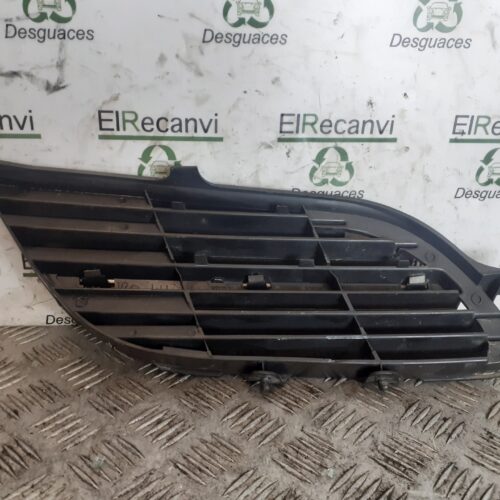 REJILLA PARAGOLPES IZQUIERDA NISSAN ALMERA TINO (V10M) Acenta   |   04.03 – 12.06