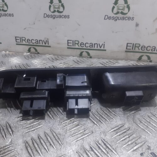 MANDO ELEVALUNAS DELANTERO IZQUIERDO  PEUGEOT 307 (S1) XR   |   04.01 – 12.04