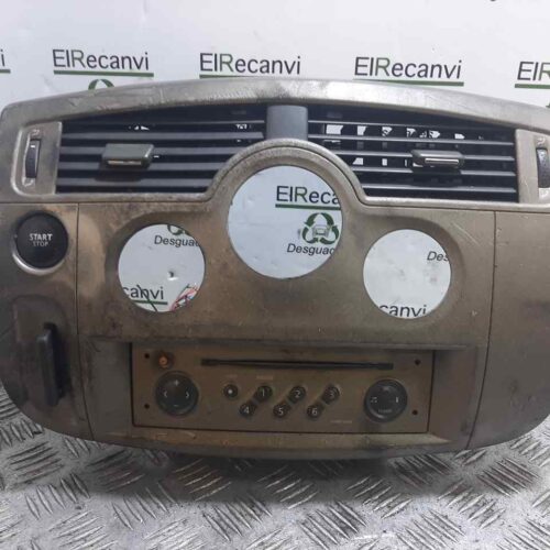 SISTEMA AUDIO / RADIO CD RENAULT SCENIC II Authentique   |   0.03 – …