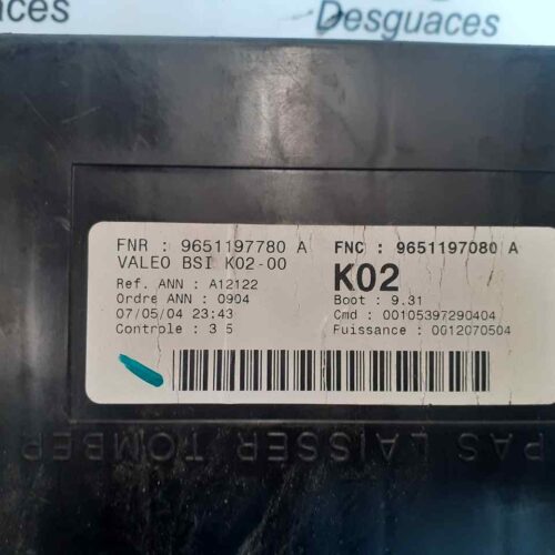 CAJA RELES / FUSIBLES PEUGEOT 307 (S1) XN   |   04.01 – 12.03