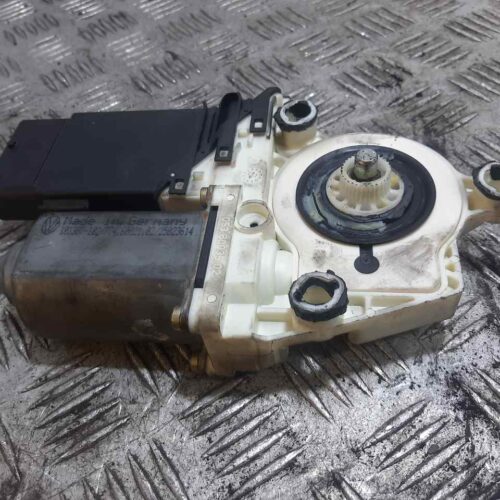 MOTOR ELEVALUNAS DELANTERO IZQUIERDO SEAT LEON (1M1) Last Edition   |   10.05 – 12.06