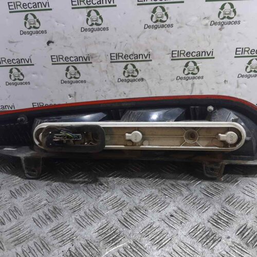 PILOTO TRASERO IZQUIERDO FORD FOCUS SPORTBREAK (CAP) S   |   08.04 – 12.07