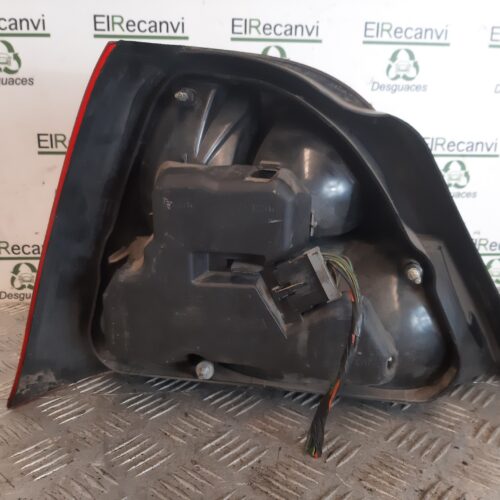 PILOTO TRASERO DERECHO MG ROVER SERIE 25 (RF) (2000-2004) Classic (5-ptas.)