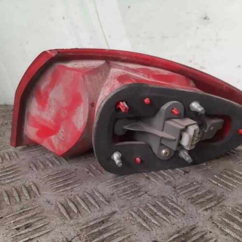 PILOTO TRASERO IZQUIERDO ALFA ROMEO 147 (190) 1.9 JTD Distinctive   |   12.00 – 12.04