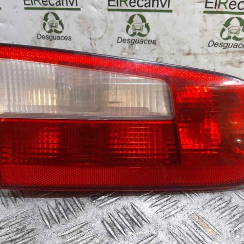 PILOTO TRASERO IZQUIERDO INTERIOR RENAULT LAGUNA II (BG0) Expression   |   12.01 – 12.07