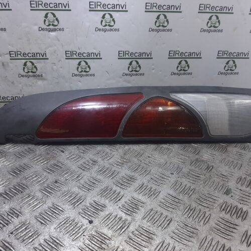 PILOTO TRASERO DERECHO RENAULT KANGOO (F/KC0) Authentique Oasis   |   12.01 – 12.03