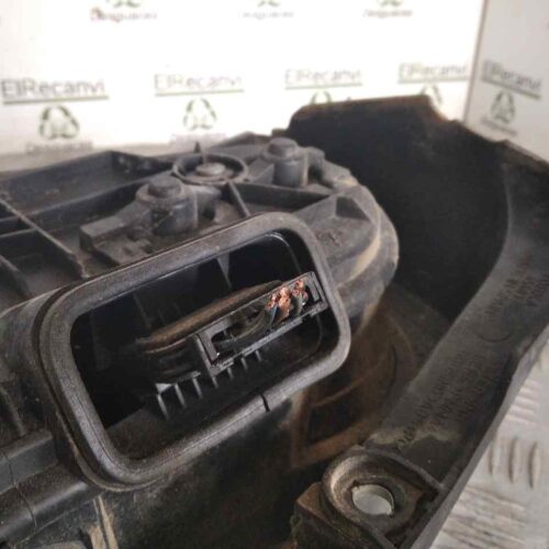 PILOTO TRASERO DERECHO SEAT AROSA (6H1) Select   |   07.00 – 12.02