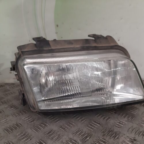 FARO DERECHO AUDI A4 AVANT (B5) 1.8   |   08.95 – 12.99