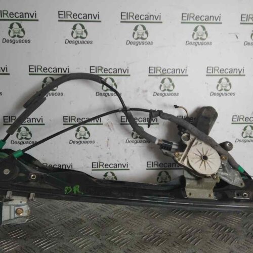 ELEVALUNAS DELANTERO DERECHO FORD FOCUS BERLINA (CAK) Ambiente   |   09.99 – 12.04