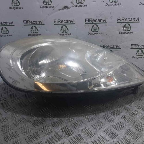 FARO DERECHO RENAULT TRAFIC CAJA CERRADA (AB 4.01) Doble cabina L1H1  2,7t   |   01.10 – 12.14