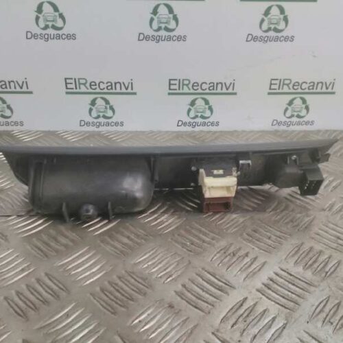 MANDO ELEVALUNAS DELANTERO IZQUIERDO  RENAULT LAGUNA GRANDTOUR (K56) *   |   0.98 – 0.01