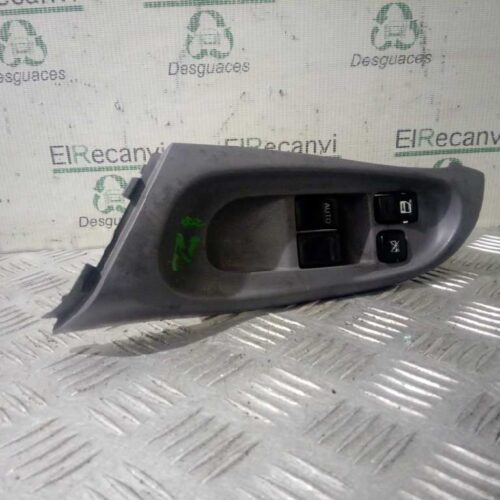 MANDO ELEVALUNAS DELANTERO IZQUIERDO  NISSAN ALMERA (N16/E) Visia   |   12.02 – 12.05