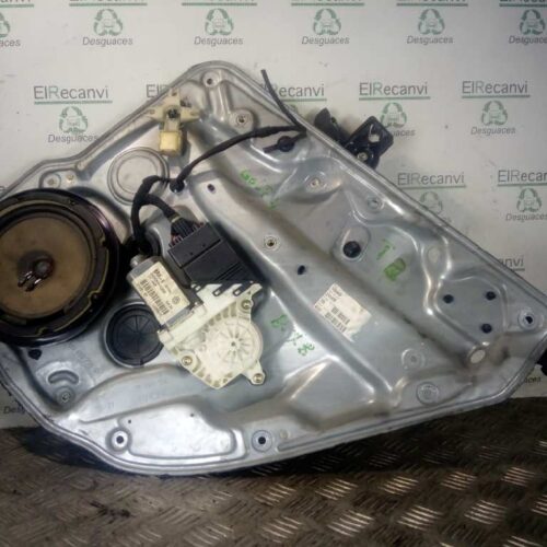 ELEVALUNAS TRASERO DERECHO VOLKSWAGEN GOLF IV BERLINA (1J1) 25 Aniversario   |   10.99 – 12.01