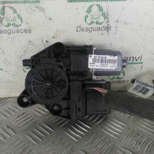 MOTOR ELEVALUNAS DELANTERO DERECHO RENAULT MEGANE III BERLINA 5 P 1.5 dCi Diesel FAP   |   0.08 – …