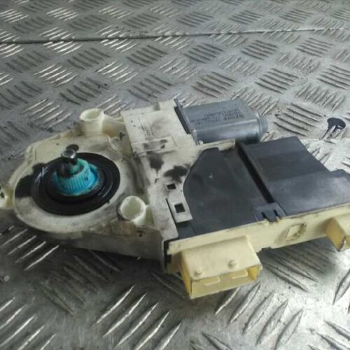 MOTOR ELEVALUNAS DELANTERO IZQUIERDO PEUGEOT 307 BREAK/SW (S2) SW Pack   |   06.05 – 12.06