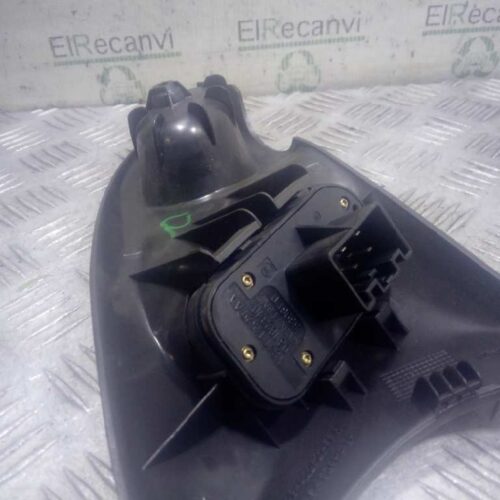 MANDO ELEVALUNAS DELANTERO IZQUIERDO  FORD FOCUS BERLINA (CAK) Ambiente   |   08.98 – 12.04