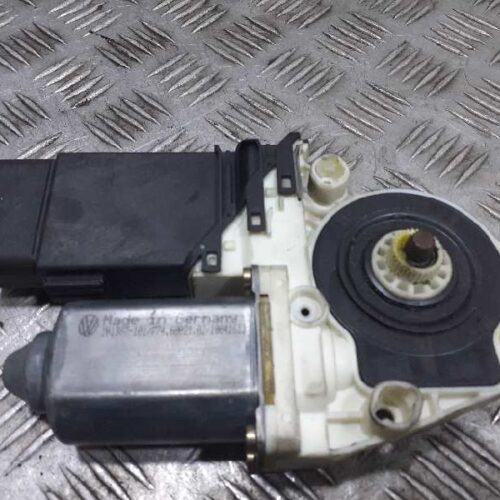 MOTOR ELEVALUNAS DELANTERO IZQUIERDO SEAT TOLEDO (1M2) Select   |   01.99 – 12.04