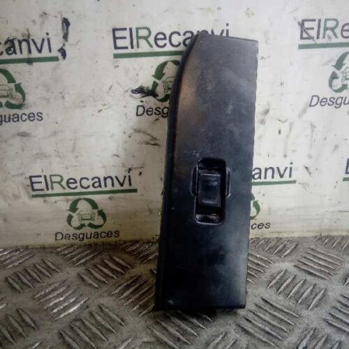 MANDO ELEVALUNAS DELANTERO DERECHO NISSAN TERRANO/TERRANO.II (R20) Comfort   |   12.99 – 12.02