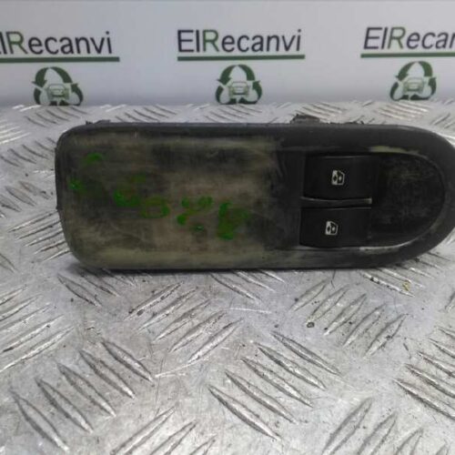 MANDO ELEVALUNAS DELANTERO IZQUIERDO  RENAULT MEGANE II BERLINA 3P Confort Authentique   |   07.02 – 12.05