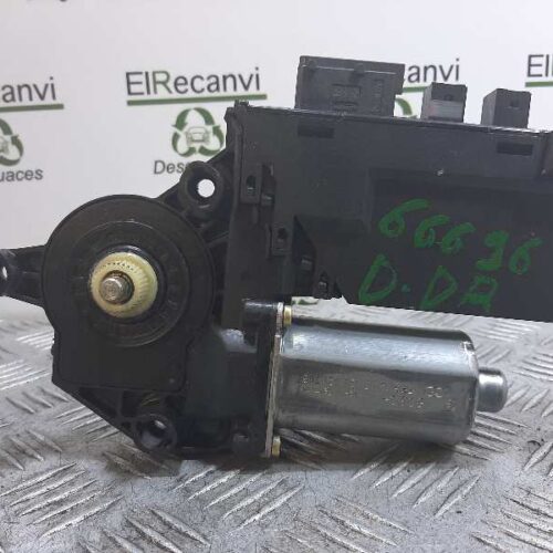 MOTOR ELEVALUNAS DELANTERO DERECHO PEUGEOT 307 BREAK / SW (S1) BREAK XS   |   06.04 – 12.05