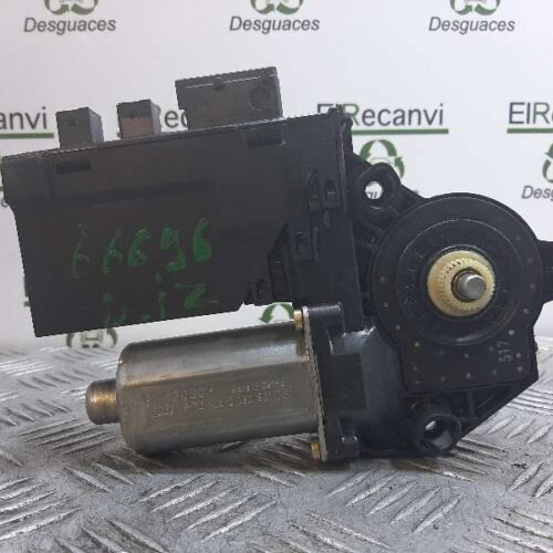 MOTOR ELEVALUNAS DELANTERO IZQUIERDO PEUGEOT 307 BREAK / SW (S1) BREAK XS   |   06.04 – 12.05