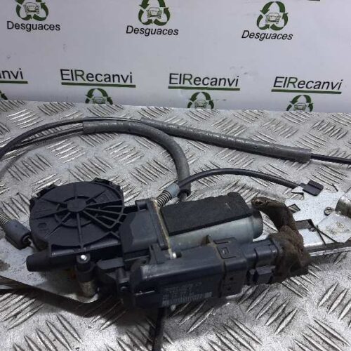 ELEVALUNAS DELANTERO IZQUIERDO RENAULT MEGANE II BERLINA 3P Confort Authentique   |   07.02 – 12.05