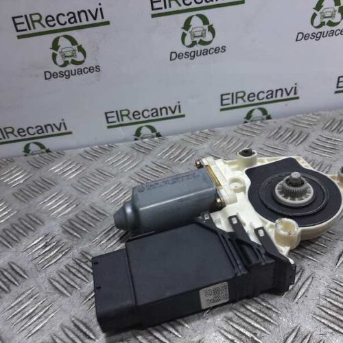 MOTOR ELEVALUNAS DELANTERO DERECHO SEAT TOLEDO (1M2) Executive   |   05.00 – …