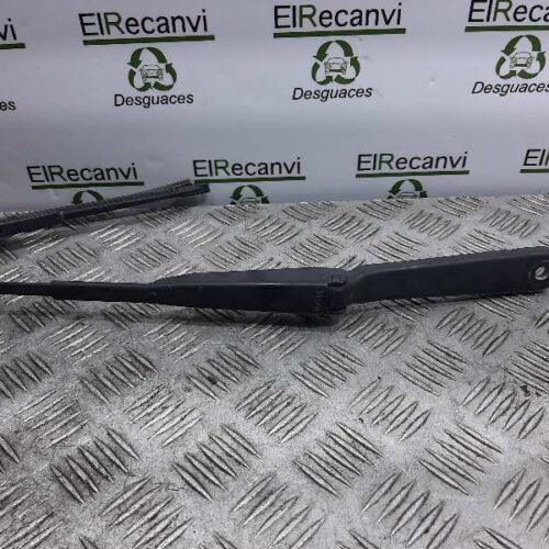 BRAZO LIMPIA DELANTERO IZQUIERDO PEUGEOT PARTNER (S2) Combiespace   |   01.07 – …