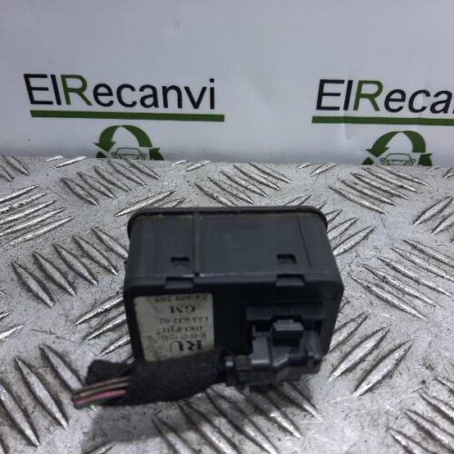 MANDO ELEVALUNAS DELANTERO IZQUIERDO  OPEL CORSA C 1.2 16V CAT (Z 12 XE / LW4)   |   0.00 – 0.03