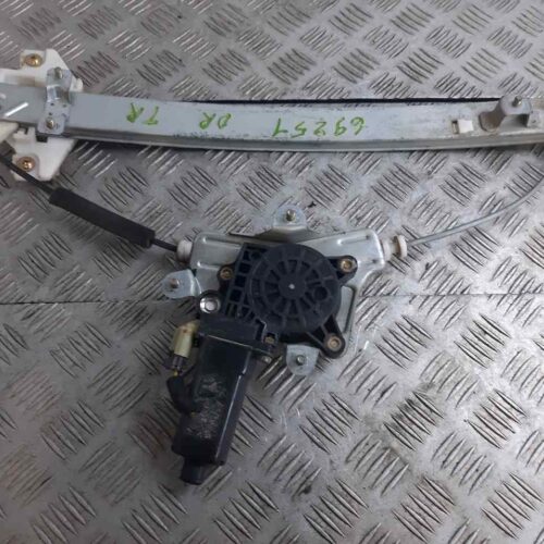 ELEVALUNAS TRASERO DERECHO HYUNDAI ACCENT (LC) GLS   |   12.99 – 12.10