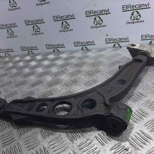 BRAZO SUSPENSION INFERIOR DELANTERO DERECHO FIAT PUNTO BERL. (176) TD ELX (I)   |   05.95 – …