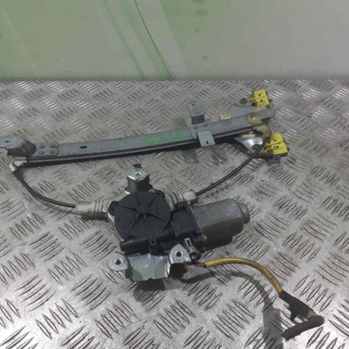 ELEVALUNAS TRASERO IZQUIERDO NISSAN ALMERA TINO (V10M) Acenta   |   04.03 – 12.06