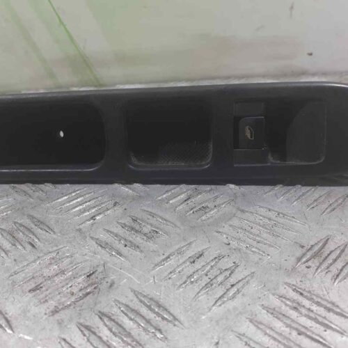 MANDO ELEVALUNAS DELANTERO DERECHO PEUGEOT 307 (S1) XS   |   04.01 – 12.05