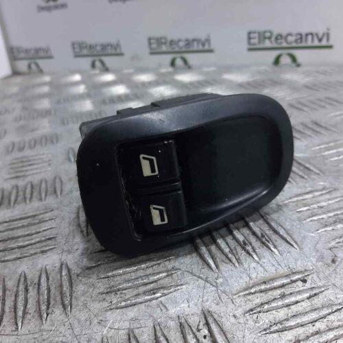 MANDO ELEVALUNAS DELANTERO IZQUIERDO  PEUGEOT 206 BERLINA X-Line   |   10.02 – 12.10