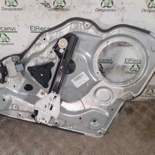 ELEVALUNAS TRASERO IZQUIERDO SEAT LEON (1M1) Signo   |   11.99 – 12.04